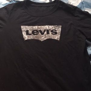Levi t-shirt